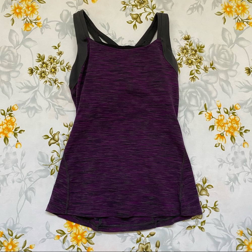 Lucy Size M Purple Patterned Tank Top